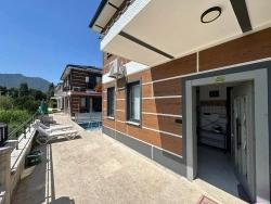 Dalyan Metinlerde Havuzlu 3+1 Satılık Villa