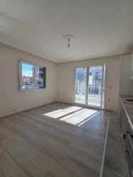 Ortaca Karaburunda Cam Balkonlu 1+1 Daire