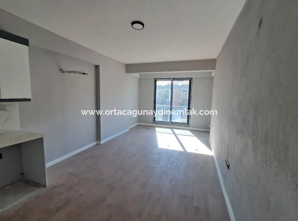 Ortacada Yüzme Havuzlu 2+1 Geniş Satılık Daire