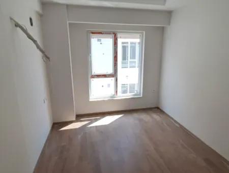 Dalaman Hürriyetde 70 M2 Yüzme Havuzlu Satılık 1+1 Daire