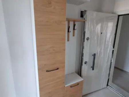 Dalaman Hürriyetde Yüzme Havuzlu Giyinme Odalı Satılık 2+1 Daire