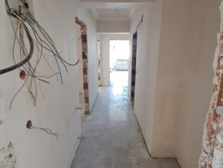 Ortaca Merkezde Ebeveyn Banyolu Geniş Satılık 2+1 Daire