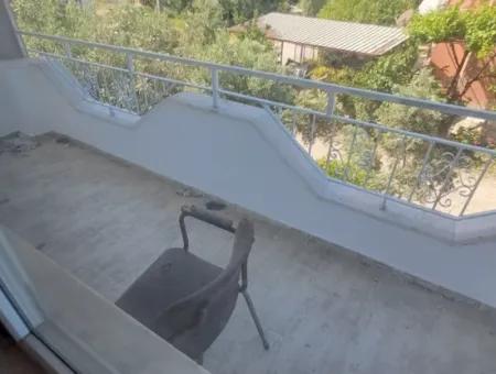 Ortaca Cumhuriyetde Kiralık 2+1 Kapalı Mutfak Daire