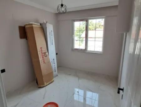 Ortaca Cumhuriyetde Yüzme Havuzlu Müstakil 2+1 Satılık Daire