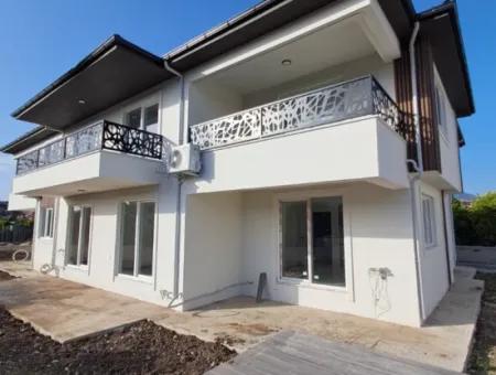 Ortaca Arıkbaşında Yüzme Havuzlu Satılık Sıfır 2+1 Daire