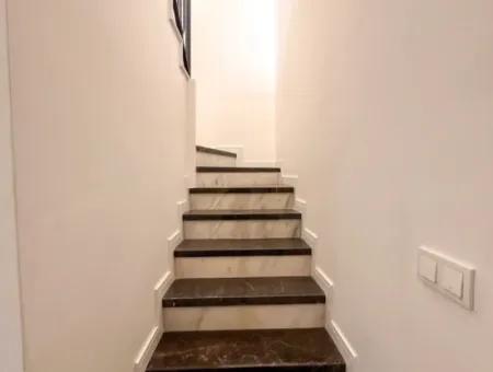 Dalaman Cadde Üzerinde 220 M2 Satılık Dubleks 4+1 Daire