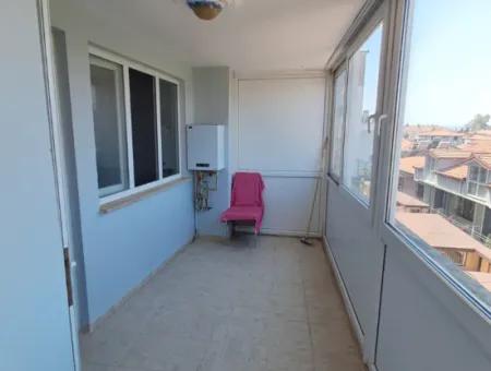 Günaydın Emlak'tan Ortaca Merkezde 2+1 Tadilatlı Satılık Daire