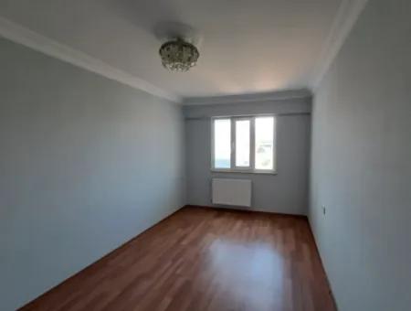 Günaydın Emlak'tan Ortaca Merkezde 2+1 Tadilatlı Satılık Daire