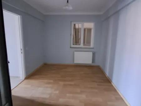 Günaydın Emlak'tan Ortaca Merkezde 2+1 Tadilatlı Satılık Daire