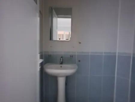 Günaydın Emlak'tan Ortaca Merkezde 2+1 Tadilatlı Satılık Daire
