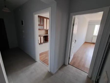 Günaydın Emlak'tan Ortaca Merkezde 2+1 Tadilatlı Satılık Daire