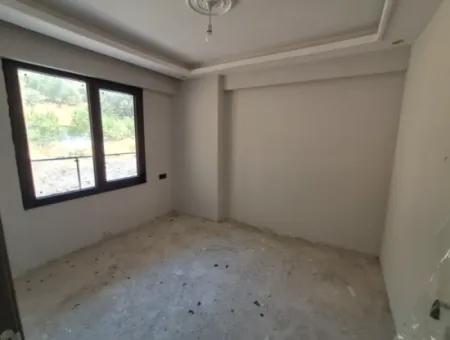Günaydın Emlak'tan Ortacada Satılık 1+1 Havuzlu Daire