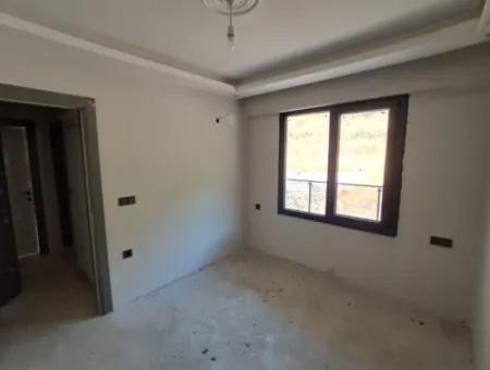 Günaydın Emlak'tan Ortacada Satılık 1+1 Havuzlu Daire