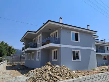 Günaydın Emlak'tan Ortaca Yerbelende Havuzlu 1+1 Satılık Daire