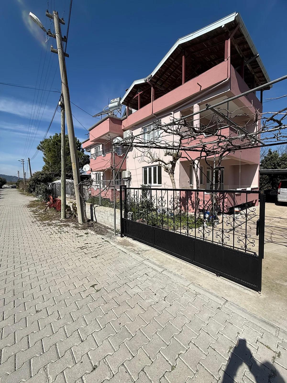 Ortaca Dikmekavak Da 3+1 Kiralık Daire, Kapalı Mutfak, Bahçe Kat, Yarı Müstakil