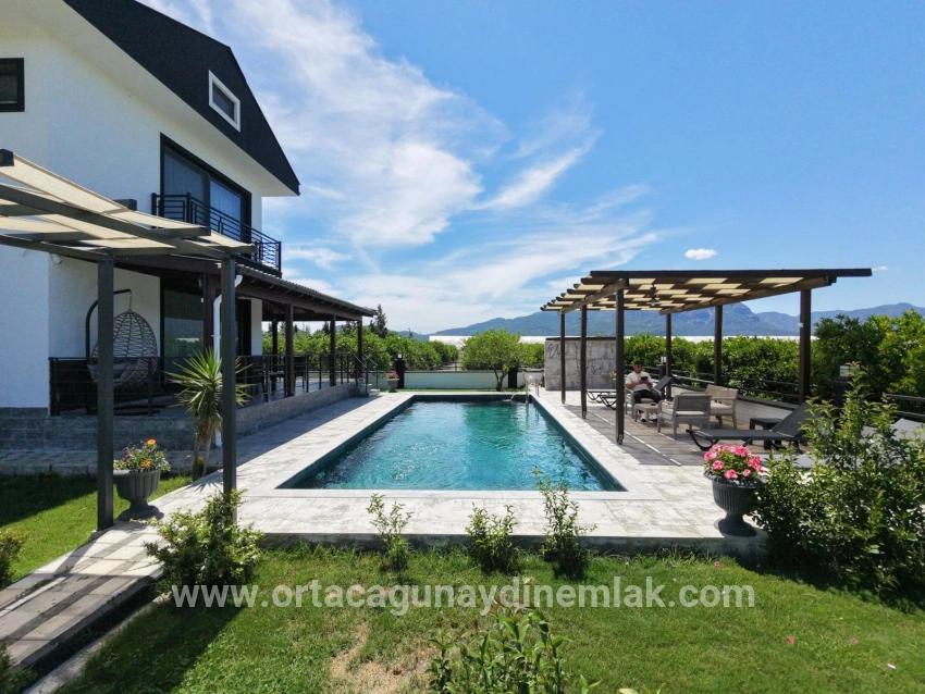 Ortaca Eskiköy Mah. Satılık 4+1 Çiftlik Evi - 14.100 m²