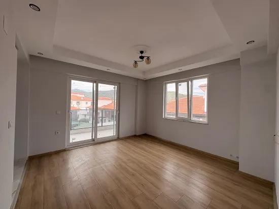 Ortaca Karaburun’da Sıfır 2+1 Kiralık Daire, Ebeveyn Banyolu, Geniş Ferah